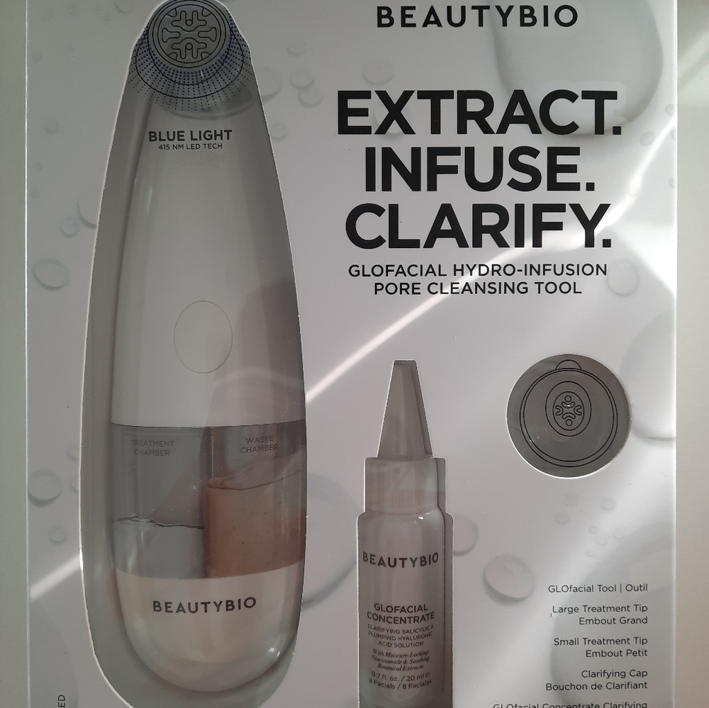 BeautyBio Glofacial pore cleansing tool